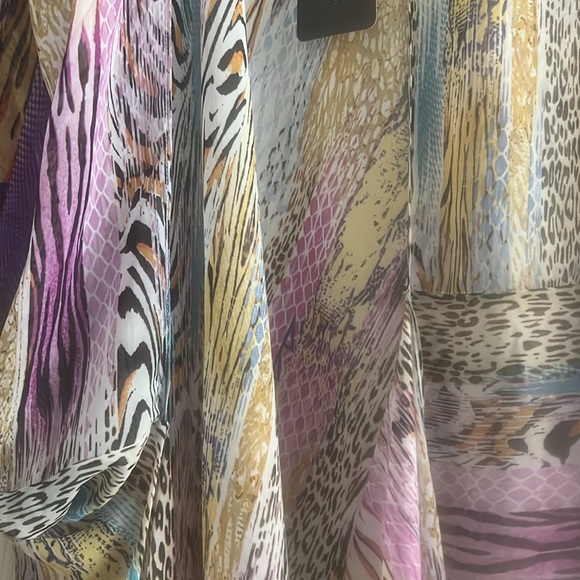 Colorful Patterned Kimono - Picture 2 of 4